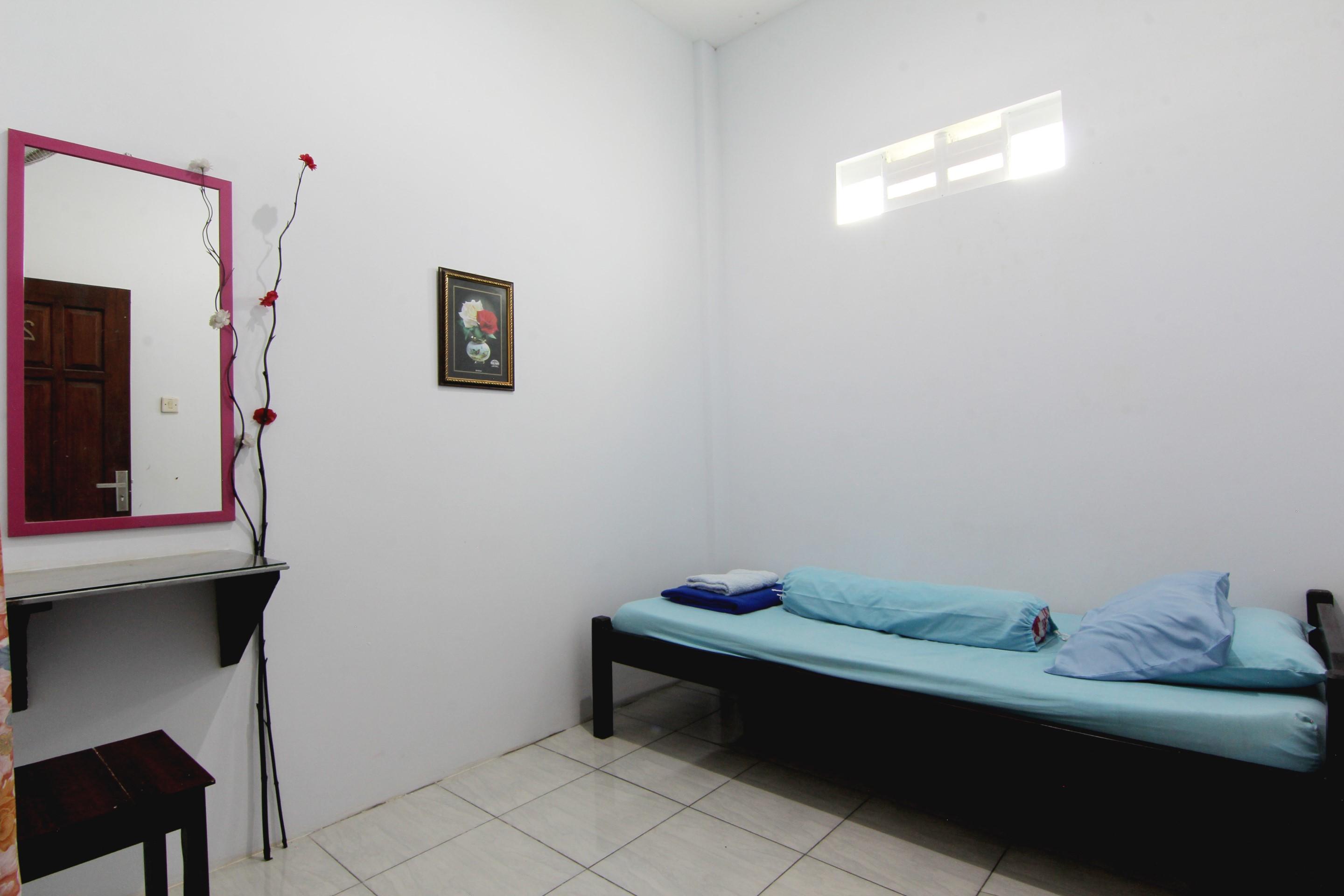 Tiga Dua Homestay Джокьякарта Экстерьер фото