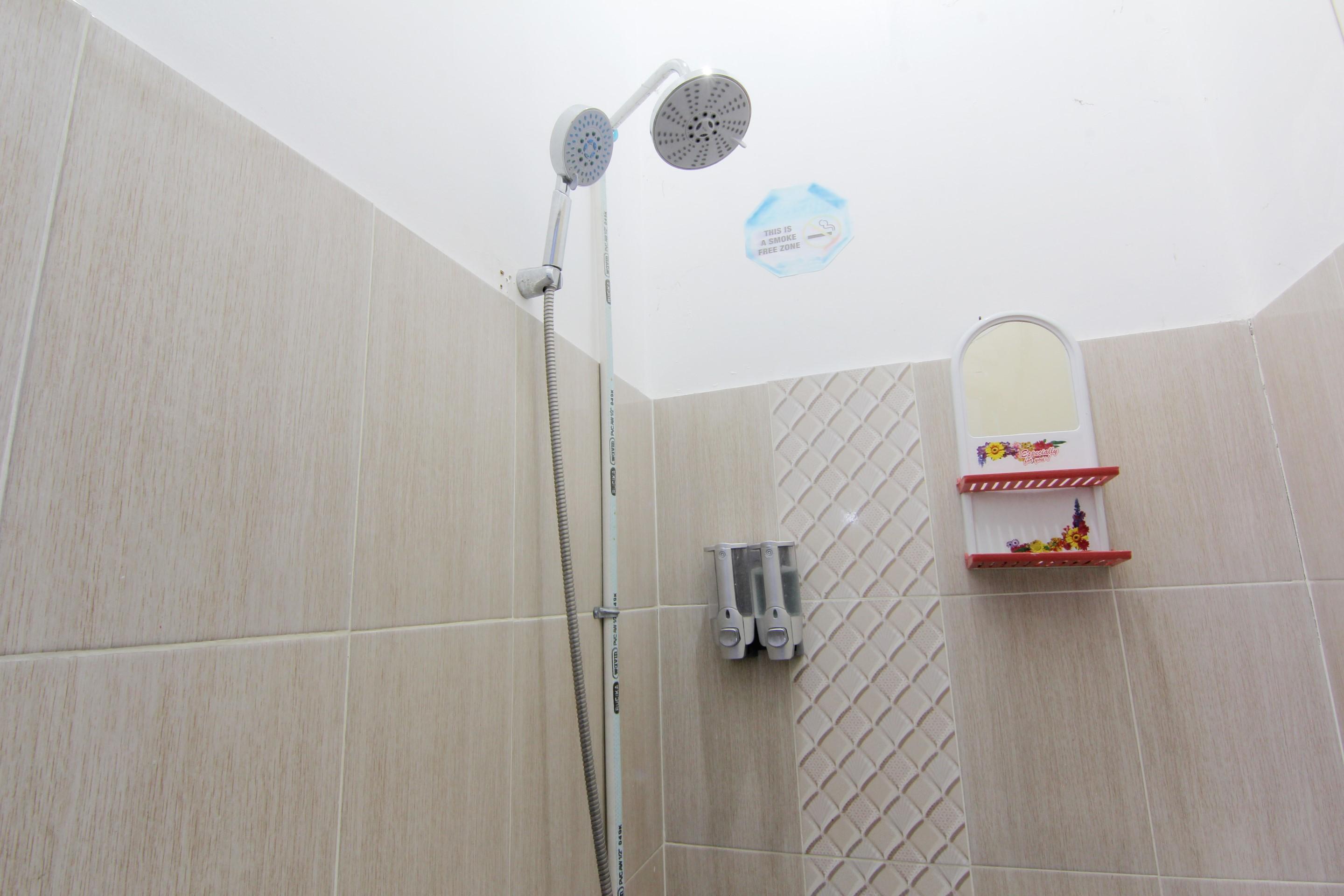 Tiga Dua Homestay Джокьякарта Экстерьер фото