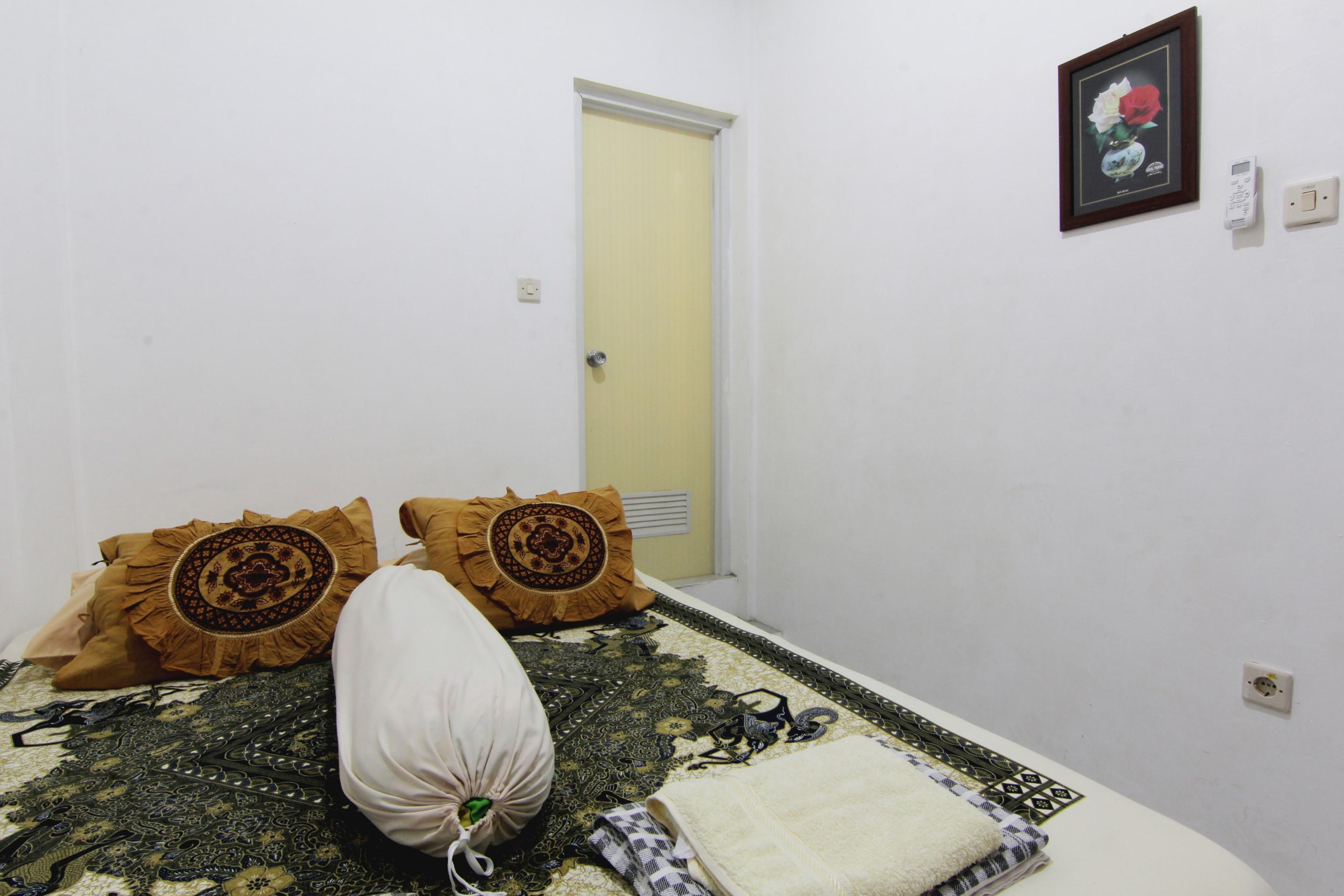 Tiga Dua Homestay Джокьякарта Экстерьер фото