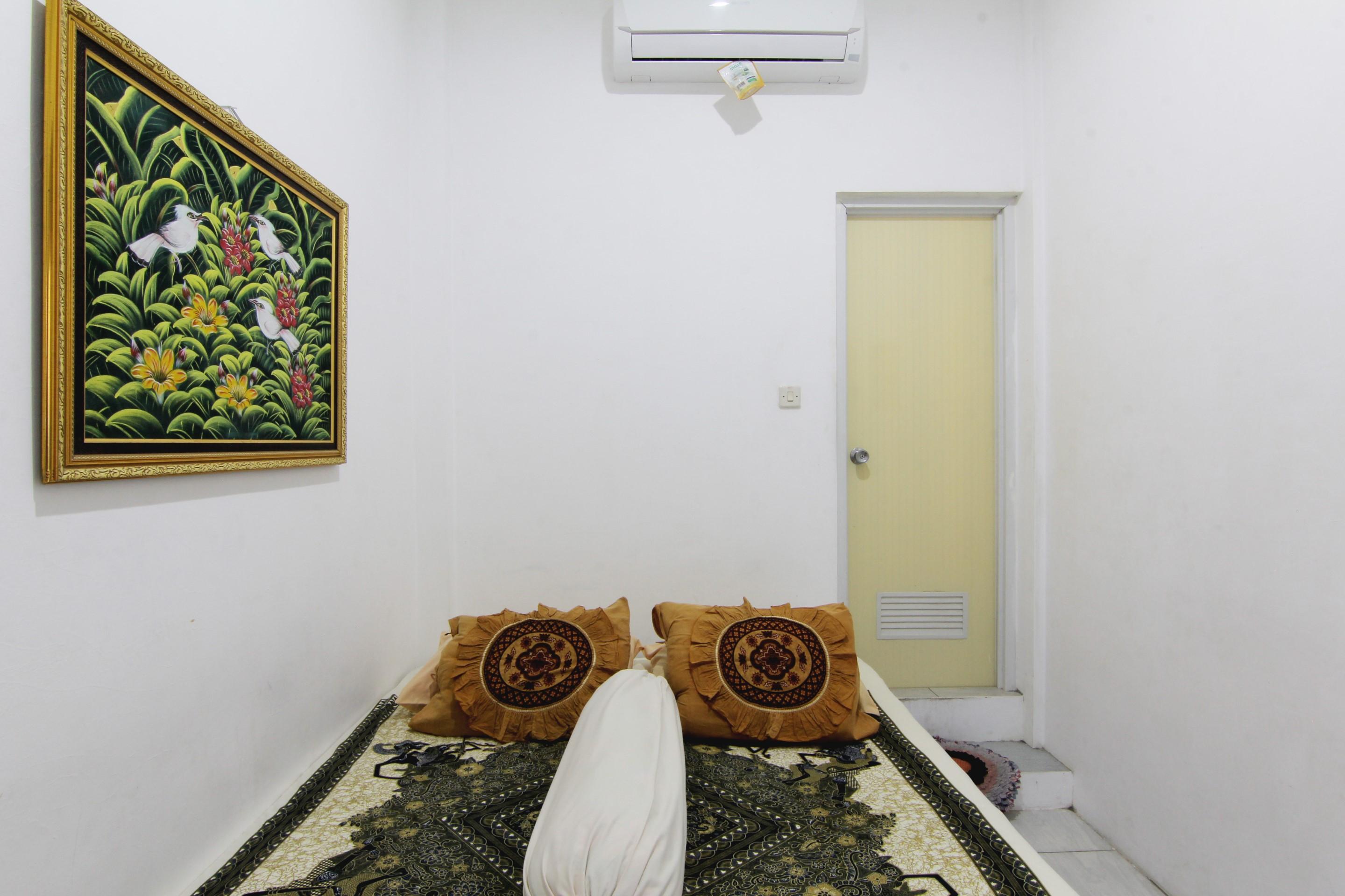 Tiga Dua Homestay Джокьякарта Экстерьер фото