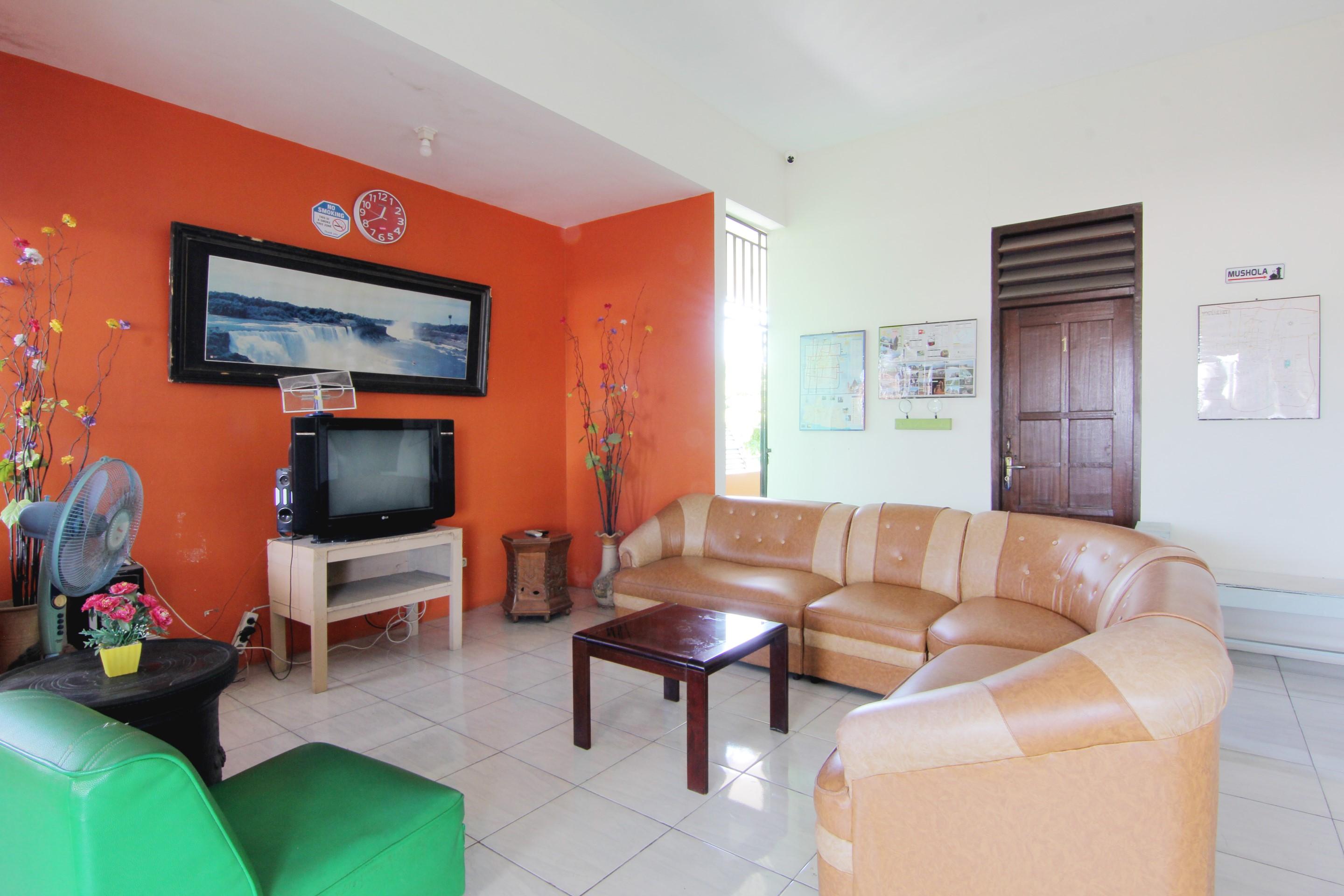 Tiga Dua Homestay Джокьякарта Экстерьер фото