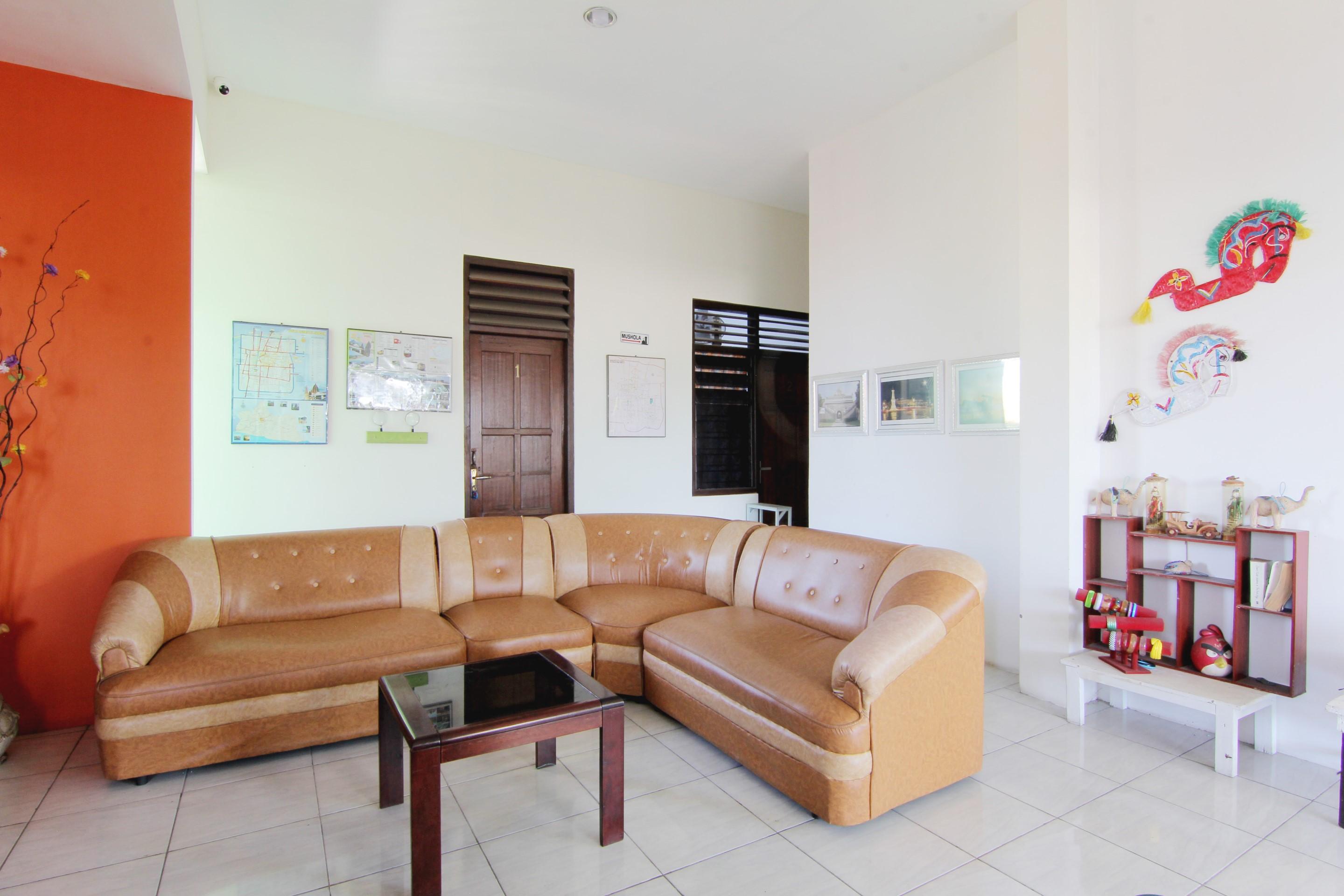 Tiga Dua Homestay Джокьякарта Экстерьер фото