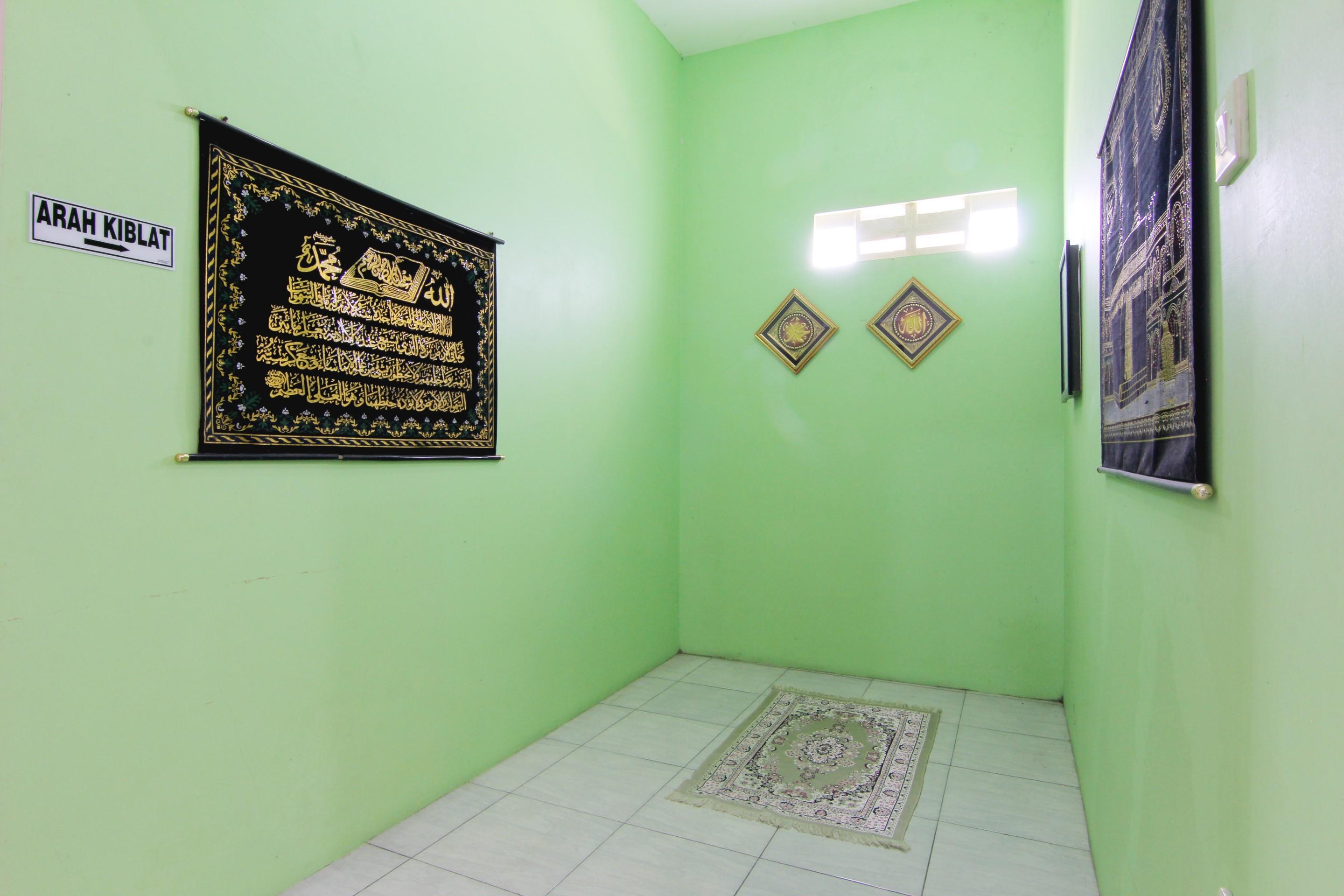 Tiga Dua Homestay Джокьякарта Экстерьер фото