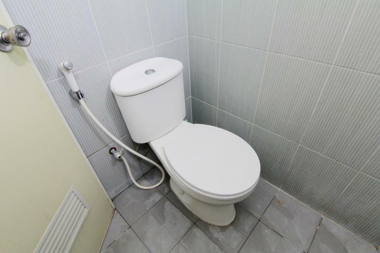 Tiga Dua Homestay Джокьякарта Экстерьер фото